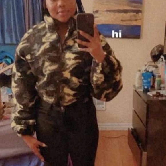 Fuzzy Camo Teddie Teddy Crop Cropped Jacket Coat - Picture 9 of 10